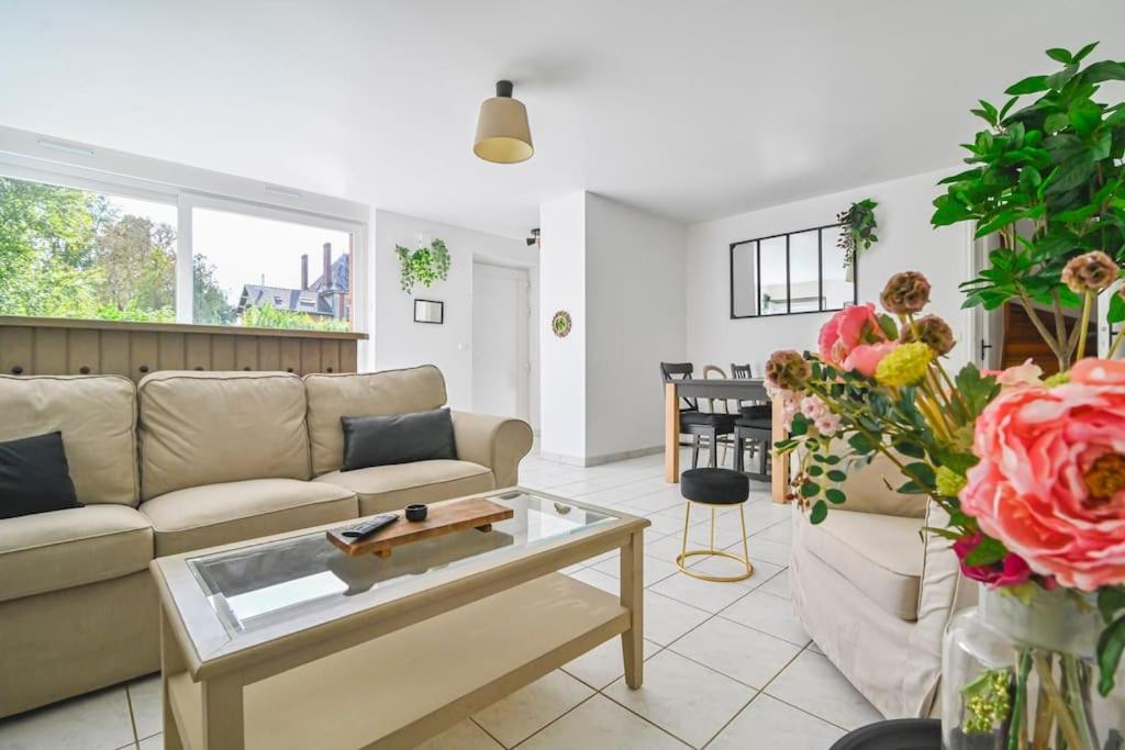 Logis Du Lys Apartment Boult-sur-Suippe ภายนอก รูปภาพ